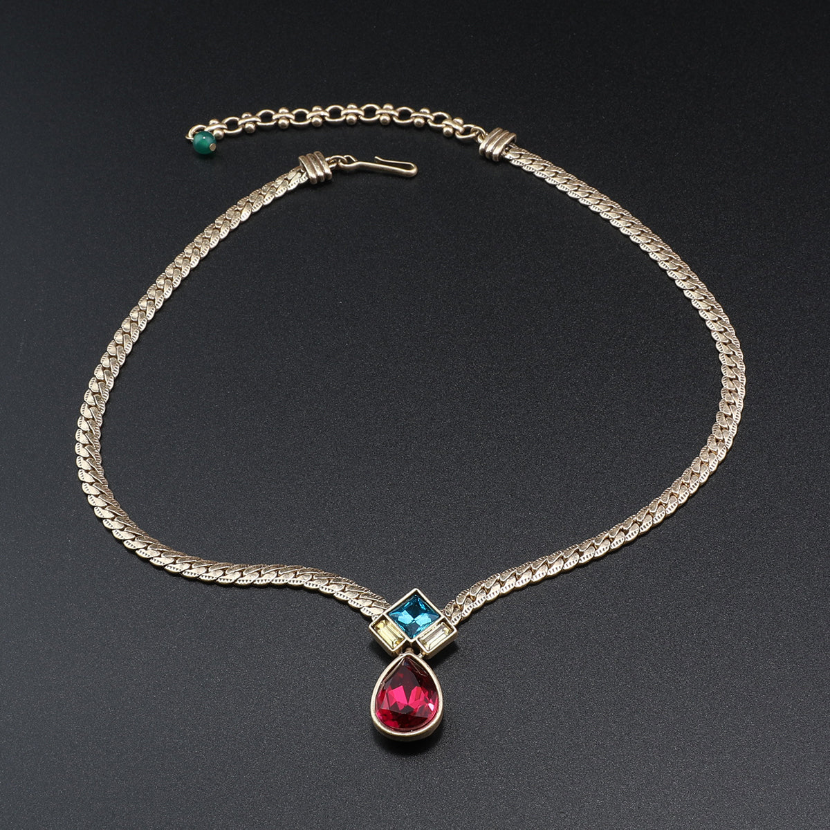 Fashion colored gemstone snake bone necklace