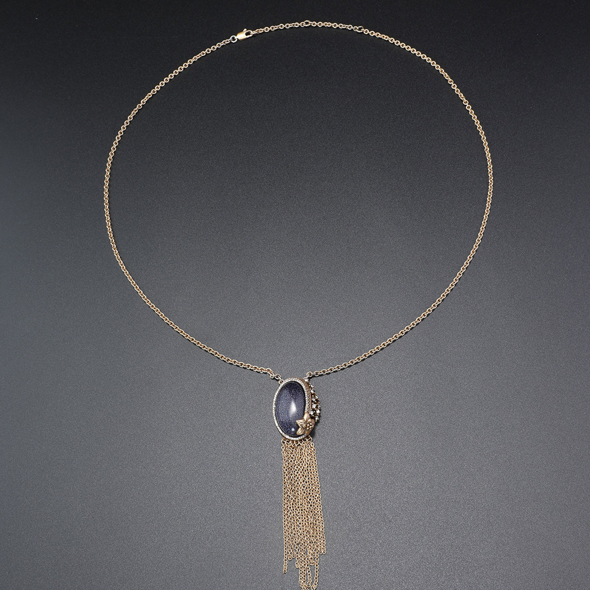 Fashionable Pigeon Egg Gemstone Tassel Necklace