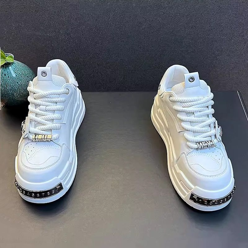 Spring lightweight, comfortable and wear-resistant Running shoes and sports shoes for men casual leather sneakers