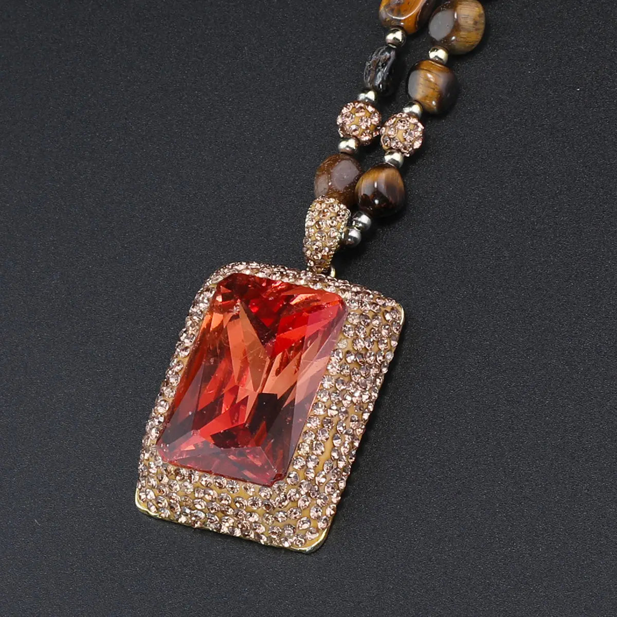 Collier et parure de bijoux de luxe en pierres précieuses de style vintage, collier tendance avec grande agate rubis