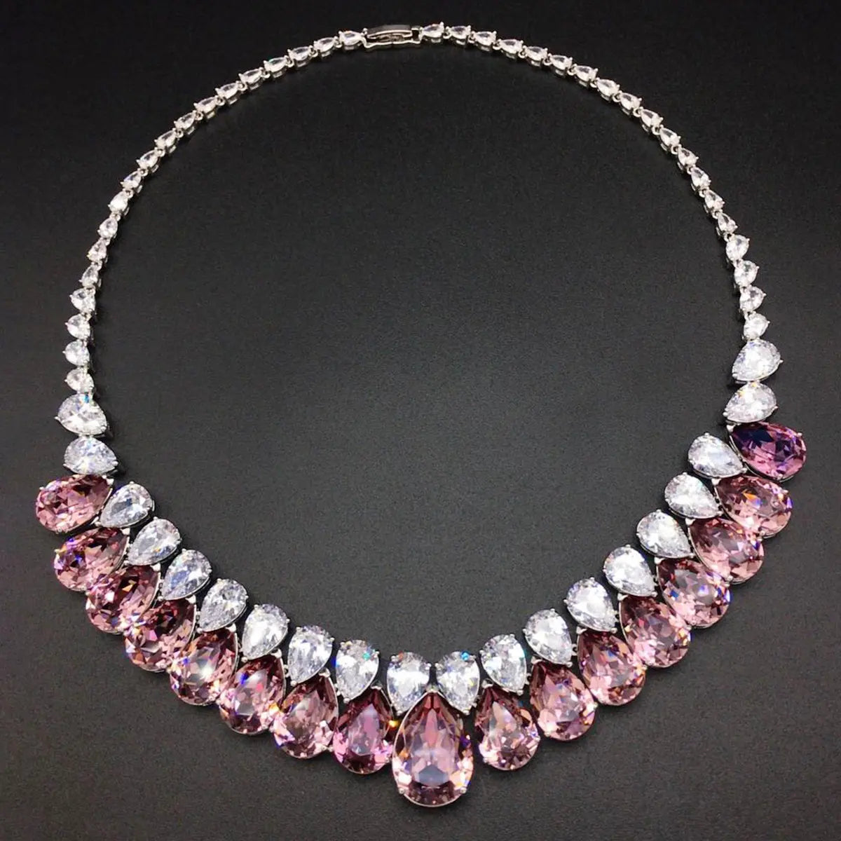 Collier de déclaration de luxe en cristal goutte multicolore – Bijoux de soirée élégants