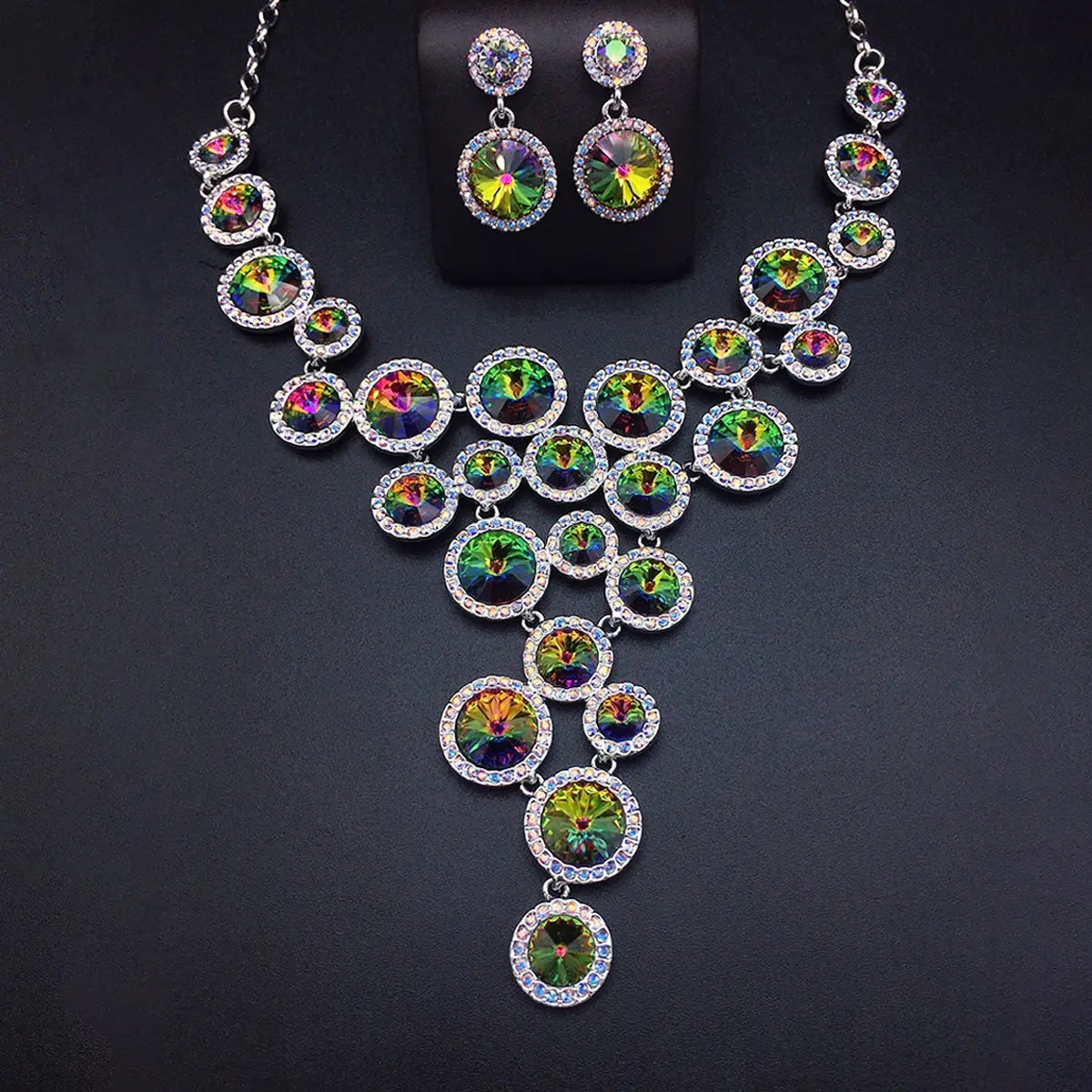Ensemble collier et boucles d'oreilles pendantes en cristal rond multicolore de luxe