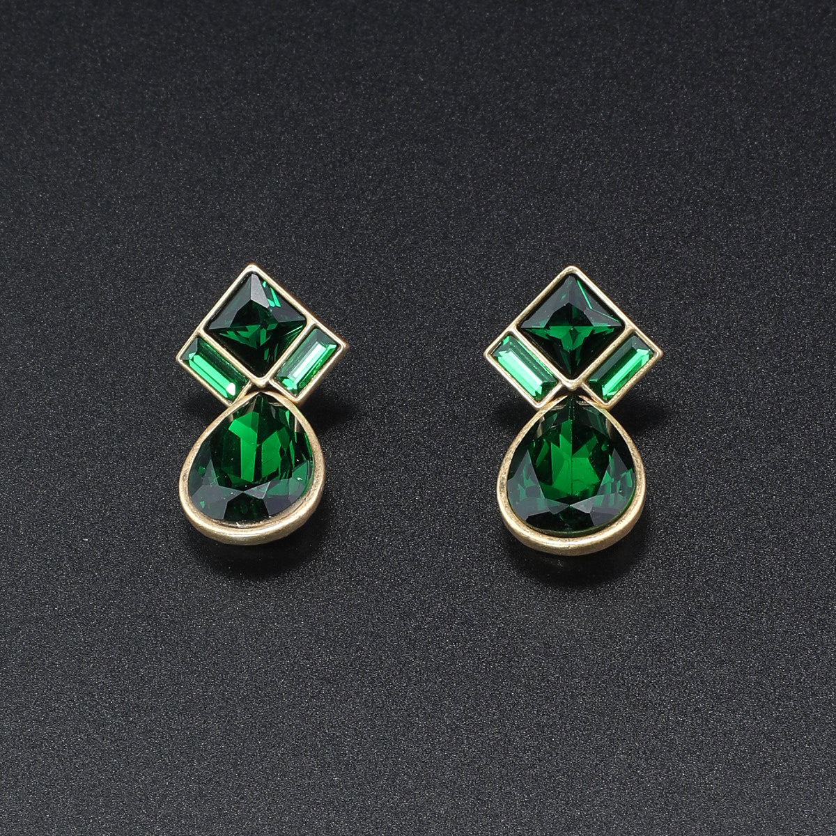 Fashion colored gemstone snake bone necklace