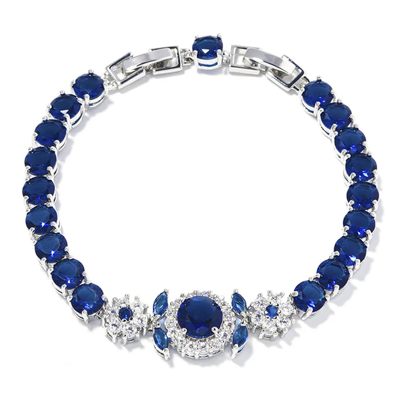 Stylish retro zircon bracelet