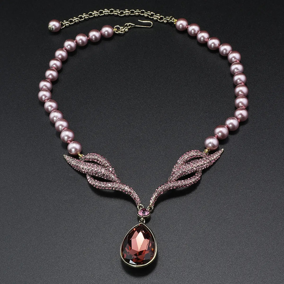 Collier fait main queue de phénix orné de perles et de diamants - Luxe vintage - Collier et parure de bijoux