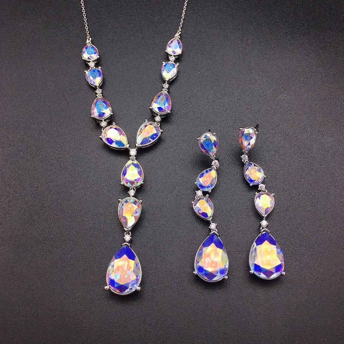 Parure de bijoux de luxe en cristal en forme de goutte d'aigue-marine – Collier et boucles d'oreilles