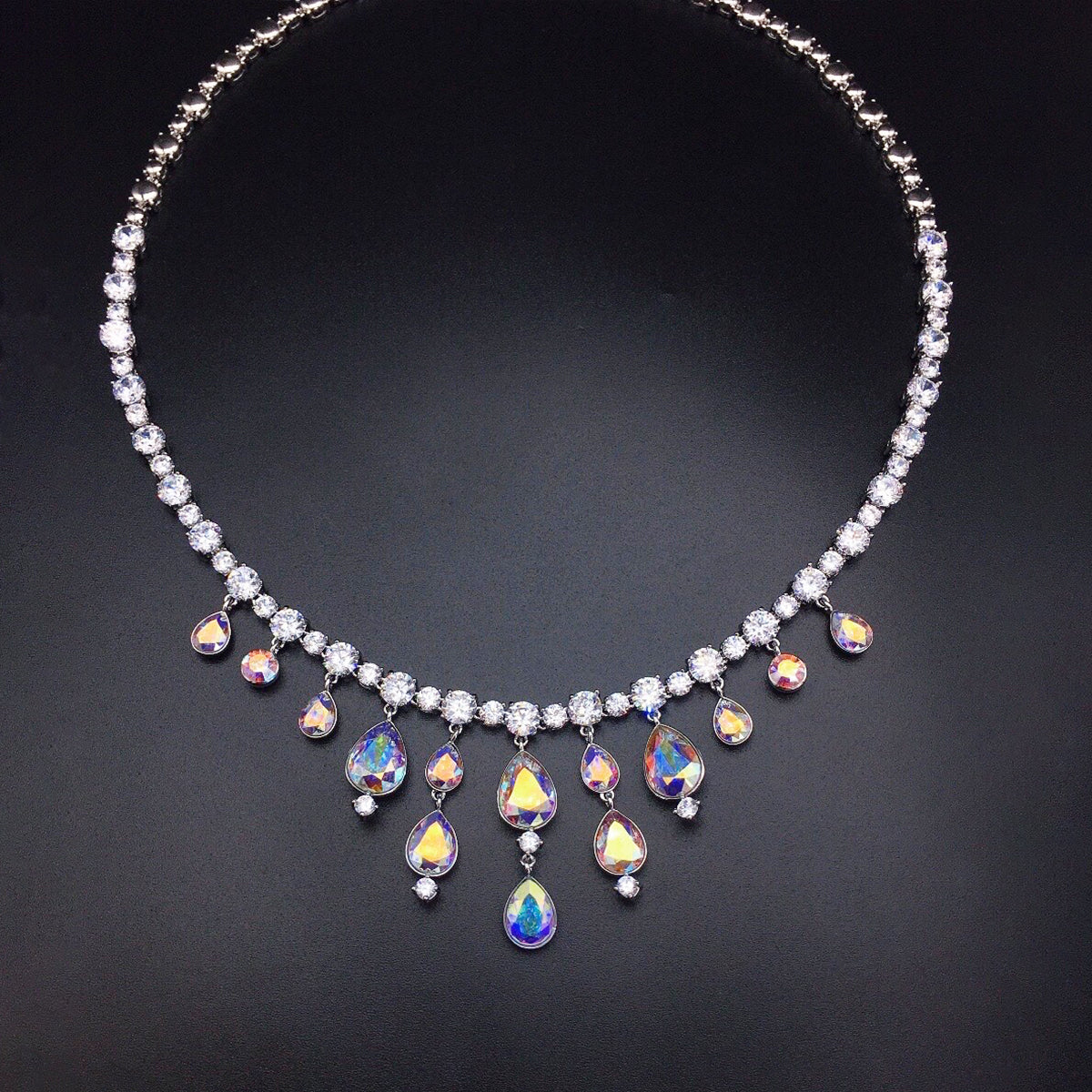 Luxury Sapphire Blue Teardrop Crystal Necklace – Elegant Evening Jewelry