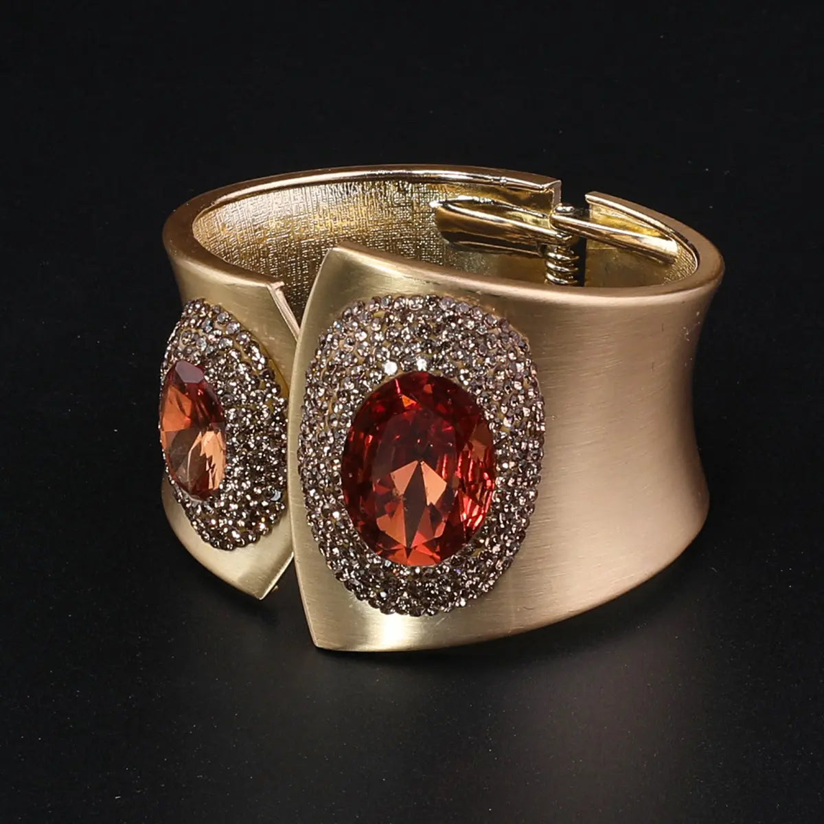 Collier et parure de bijoux de luxe en pierres précieuses de style vintage, collier tendance avec grande agate rubis