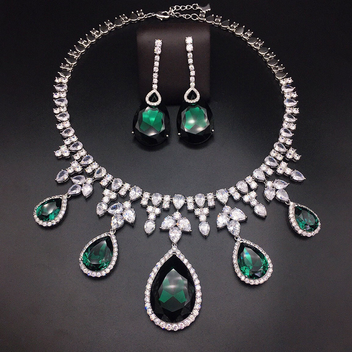 Parure de Bijoux de Gala Goutte de Cristal Saphir Bleu Luxe