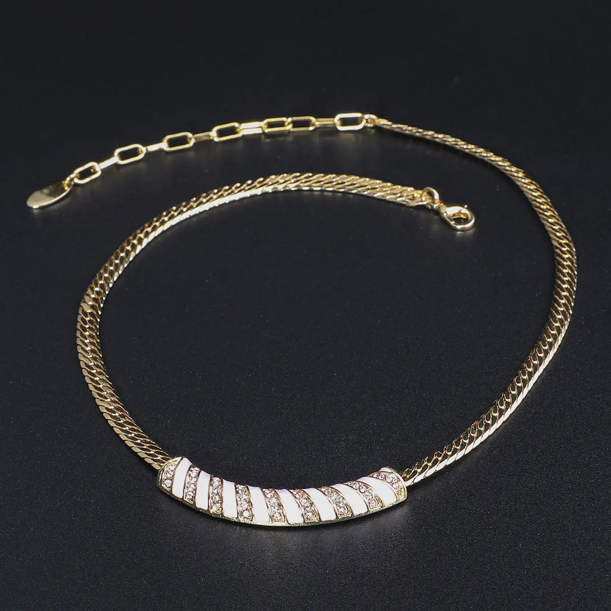 Série de colliers sertis de diamants à motif zèbre fashion