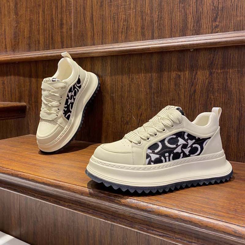 Spring heightening lace-up sports and leisure shoes Running shoes and sports shoes for men