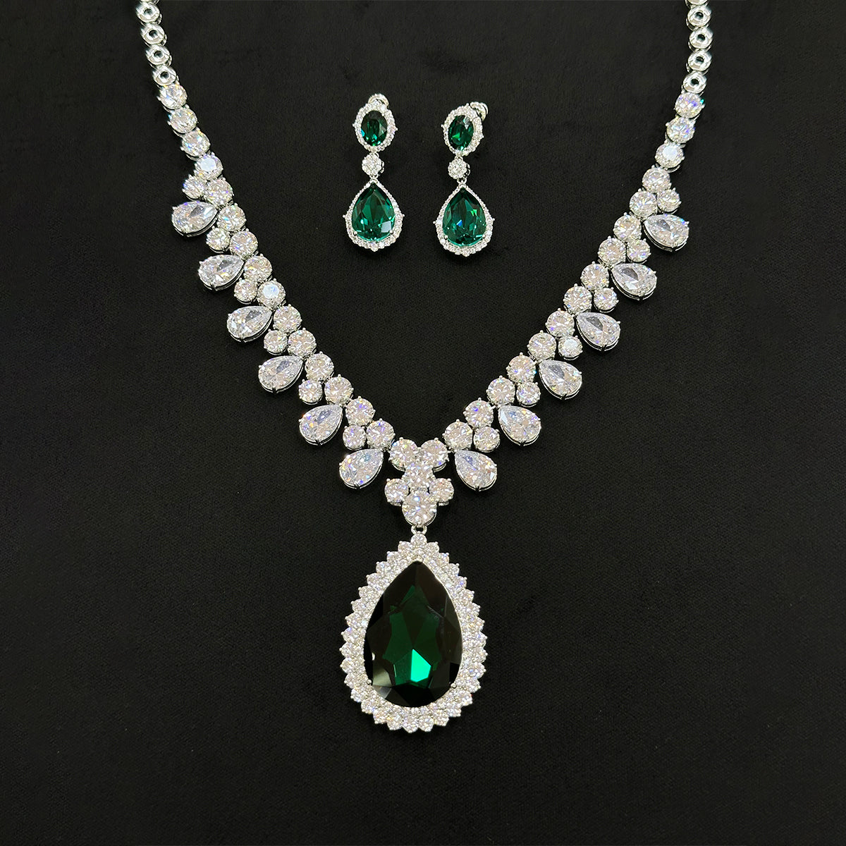 Luxury Purple Teardrop Crystal Necklace and Earrings Jewelry Set