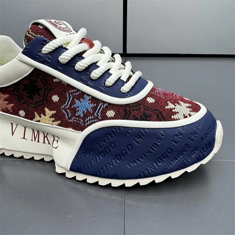 Fashion heightening soft sole wear-resistant non-slip sneakers Running shoes and sports shoes for men casual shoes