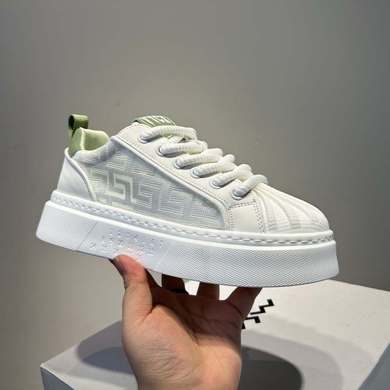 Fashion summer breathable sports and leisure shoes Running shoes and sports shoes for men sneakers