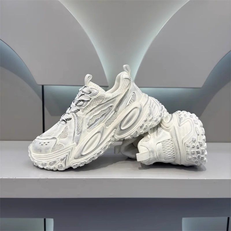 Summer lightweight casual Running shoes and sports shoes for men