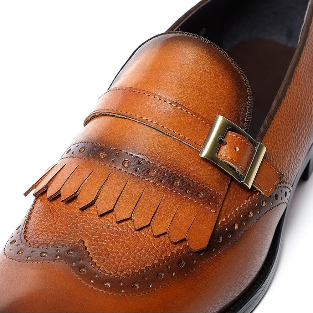 Brock carved retro loafers British fringed men's leather shoes
