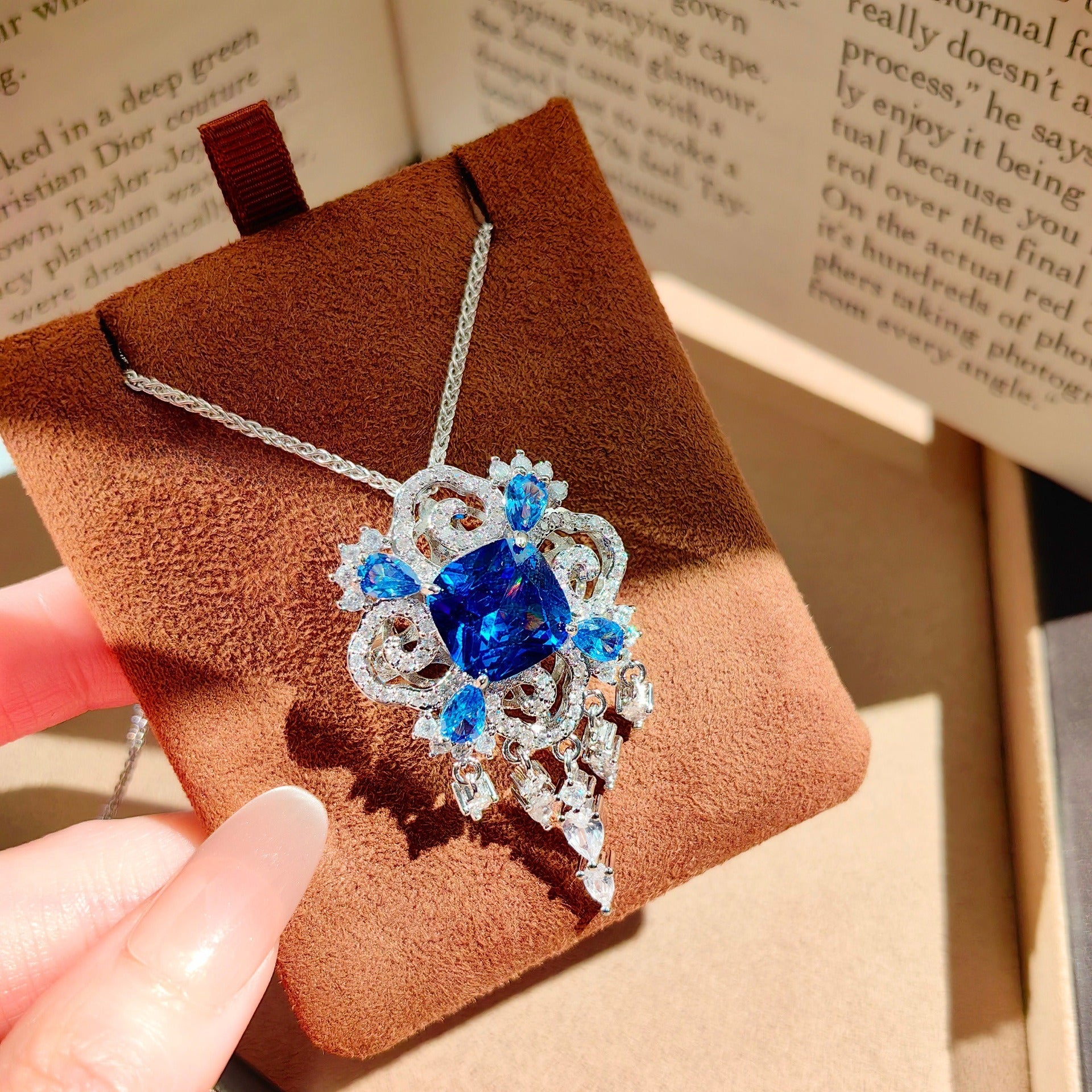 Vintage Royal Blue Crystal Necklace and Earrings Jewelry Set