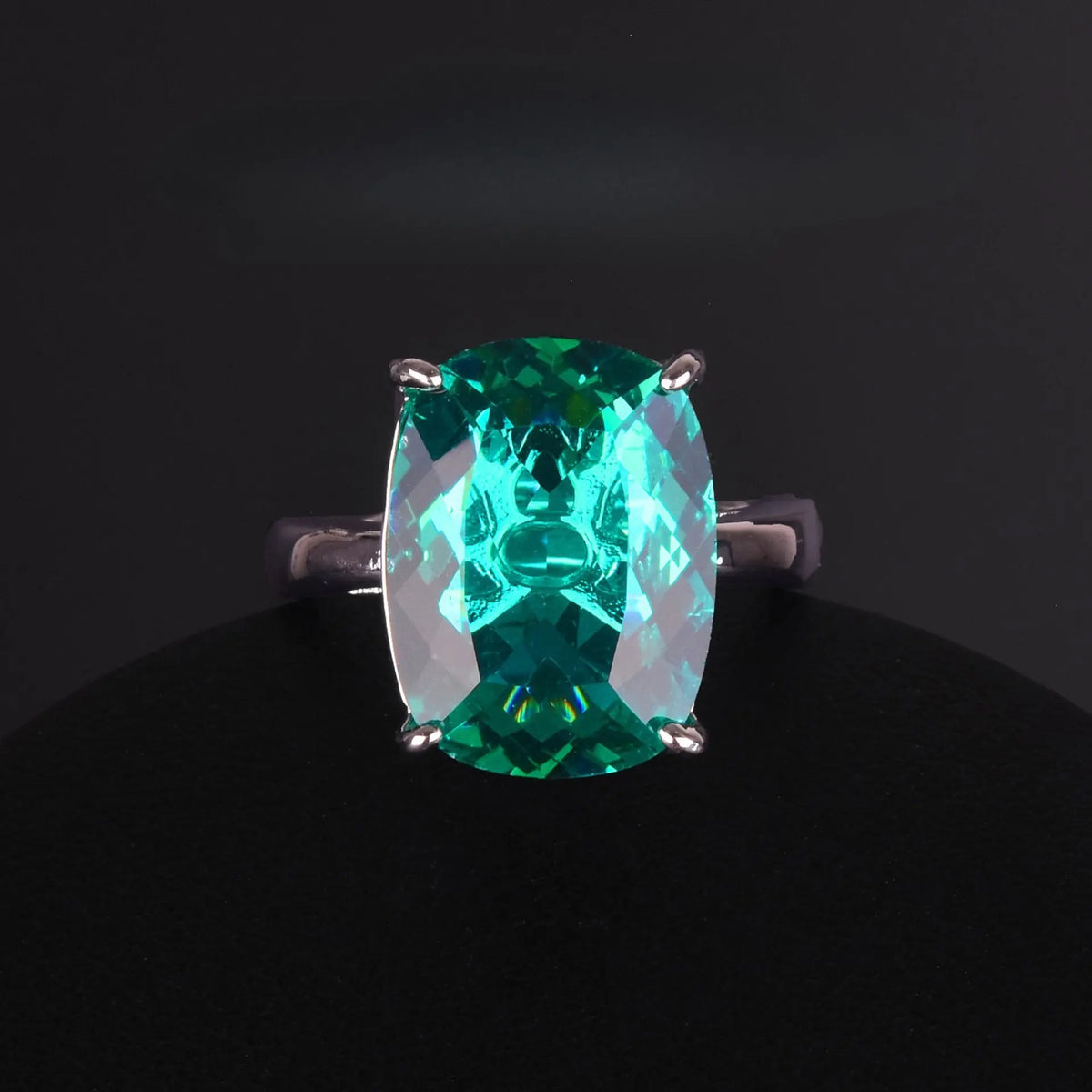 Collier Saphir Tendance 20 Carats Sertissage Trésor Coloré