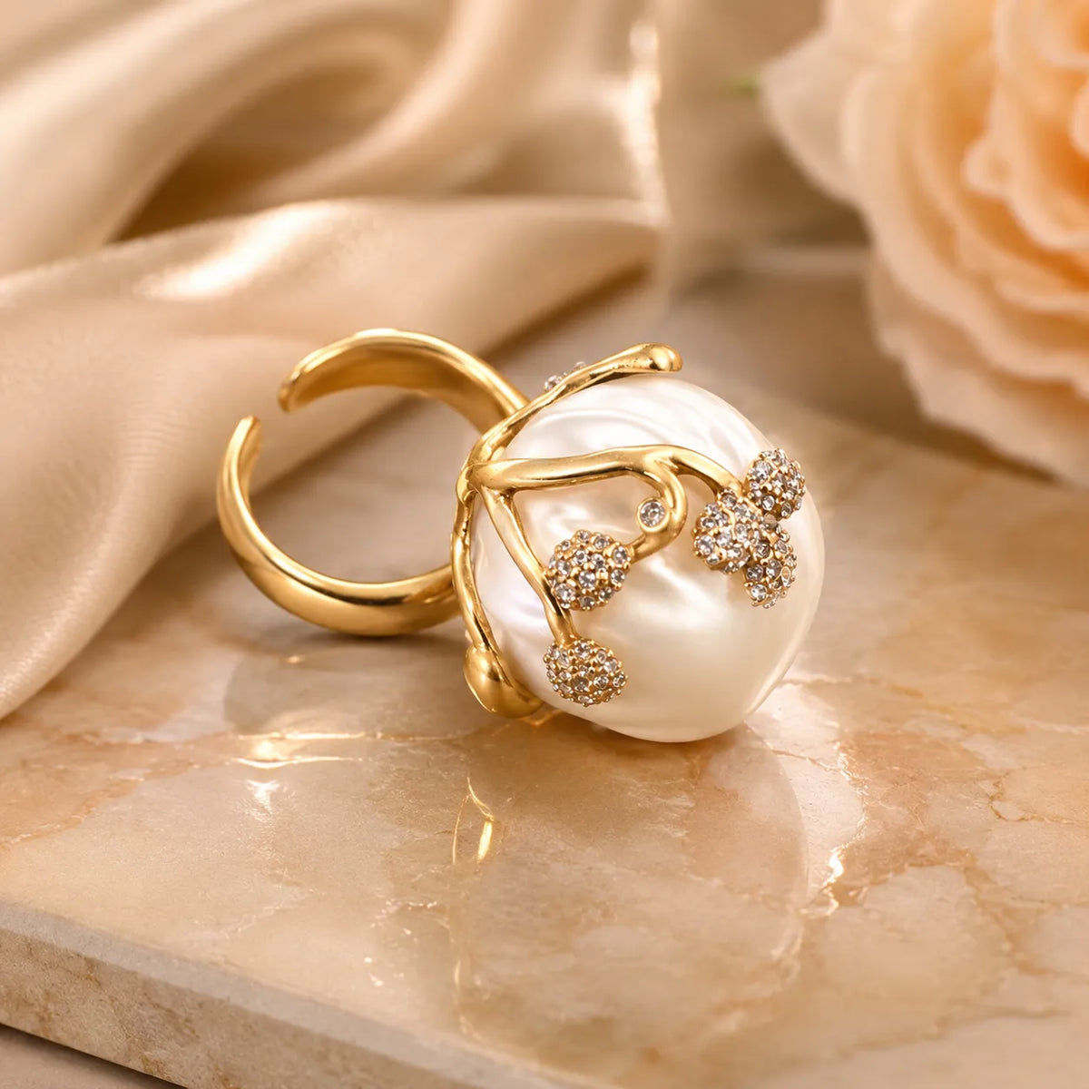Ensemble Bague et Boucles d'Oreilles Fleur Perle de Luxe pour Femme
