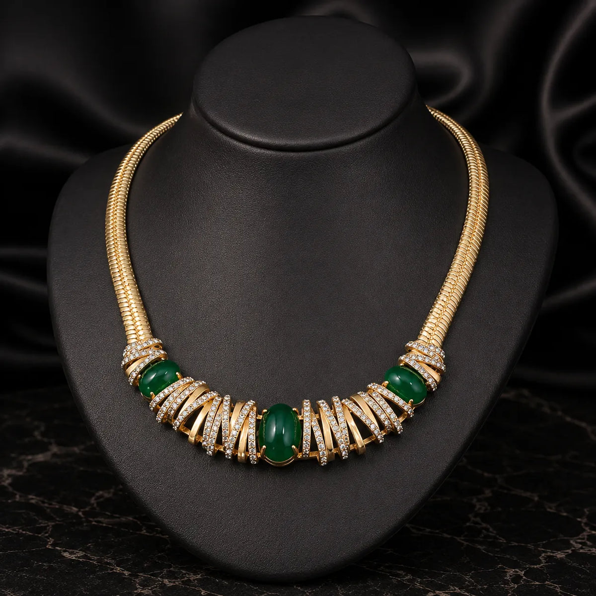 Parure de bijoux de luxe vert émeraude, collier et boucles d'oreilles