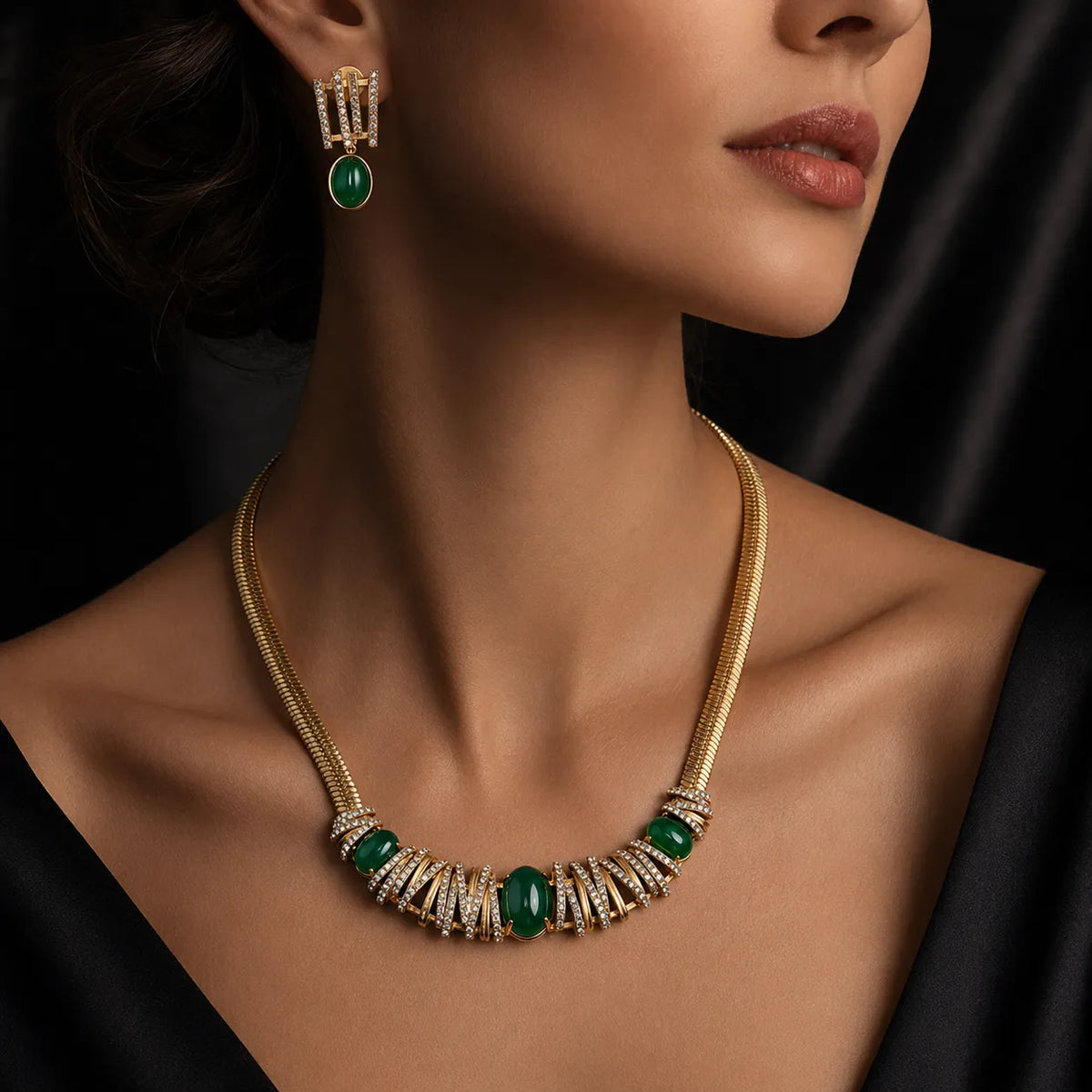 Parure de bijoux de luxe vert émeraude, collier et boucles d'oreilles