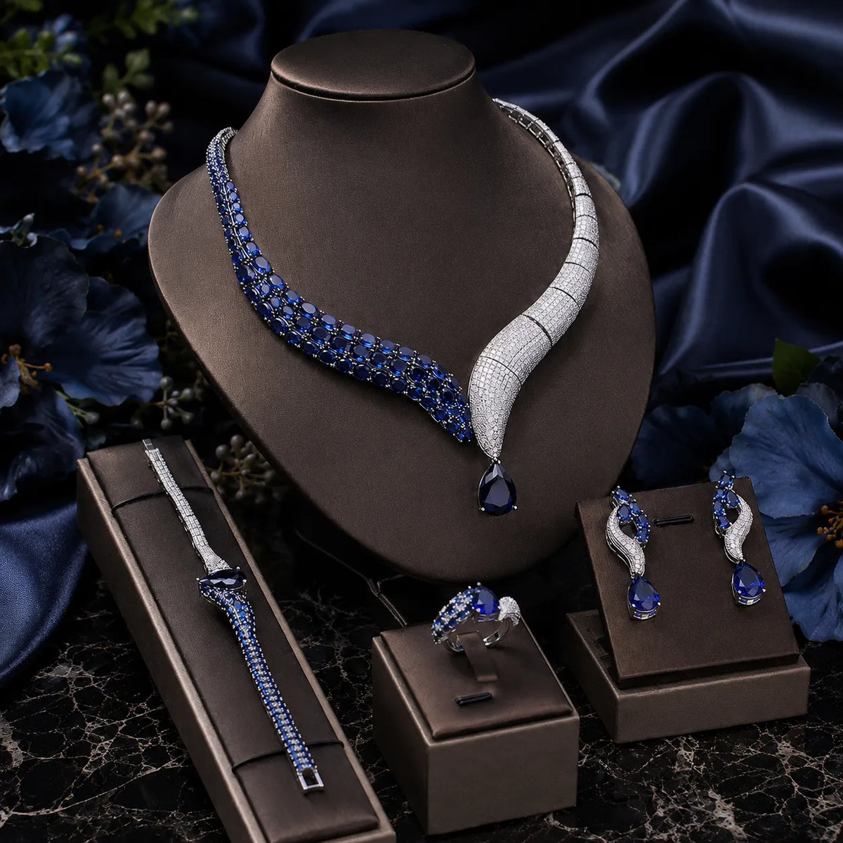Parure de bijoux de luxe en perles et cristaux bleu sarcelle pour soirée