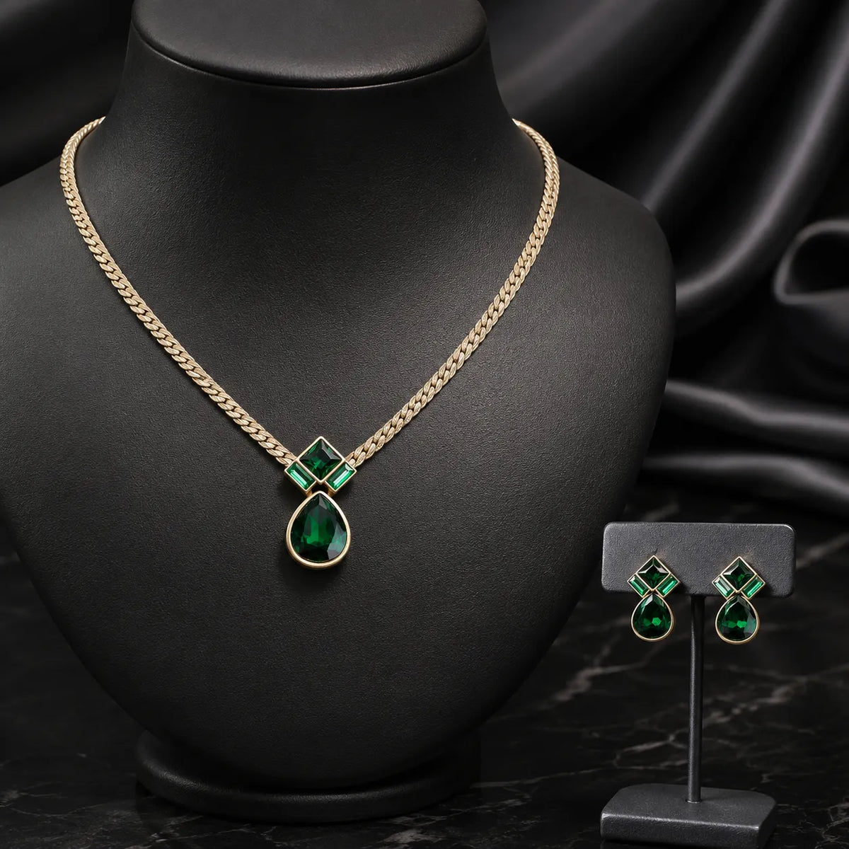 Collier de luxe de style vintage et parure de bijoux Collier serpent émeraude vintage