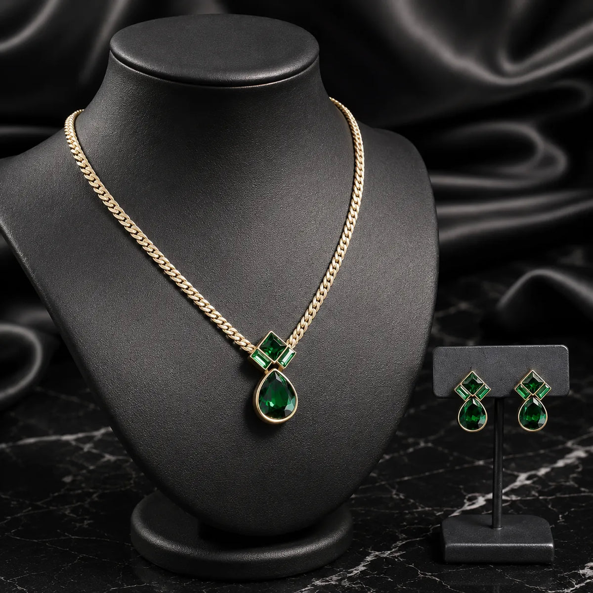 Collier de luxe de style vintage et parure de bijoux Collier serpent émeraude vintage