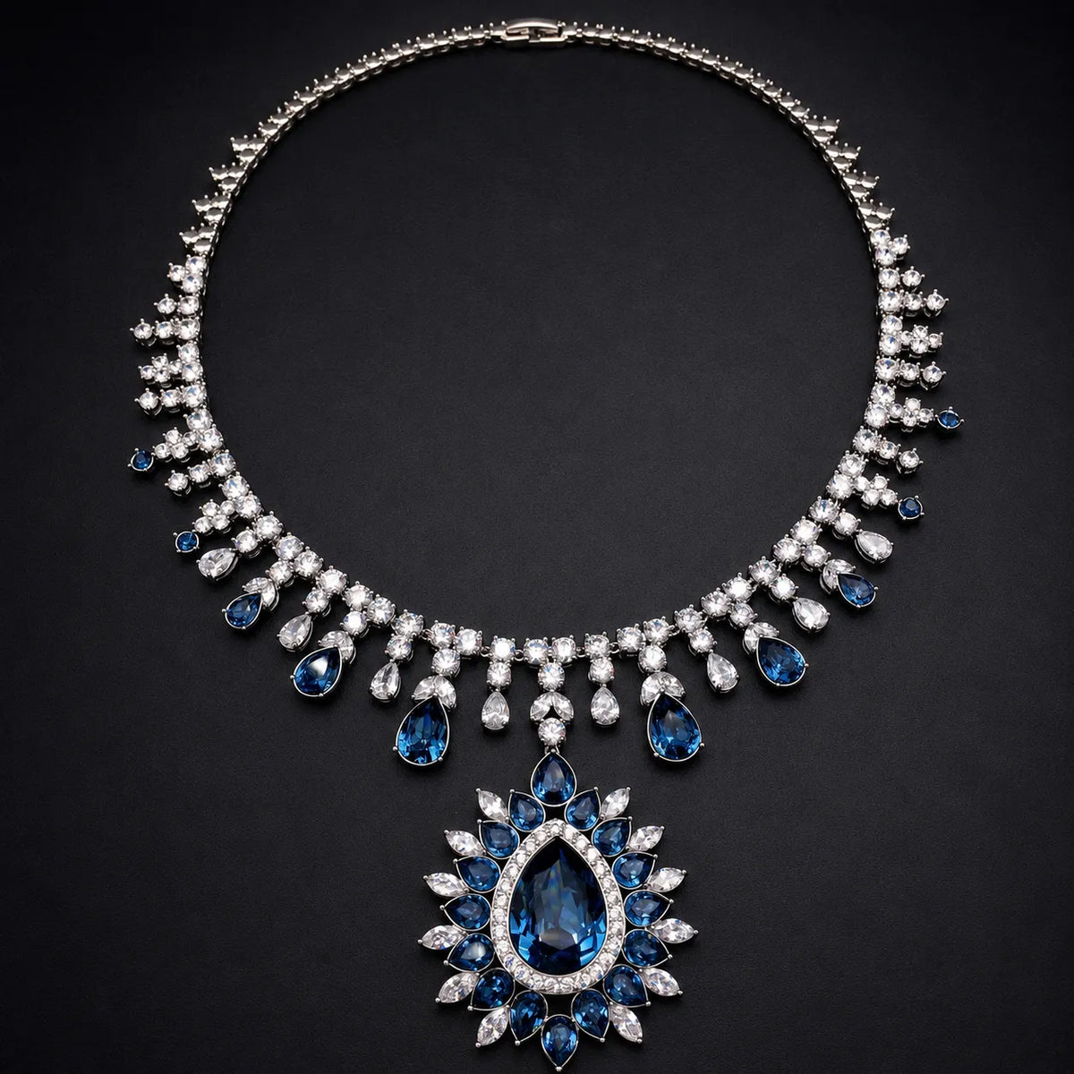 Parure de bijoux de luxe en cristal saphir royal bleu – Collier plastron et boucles d'oreilles