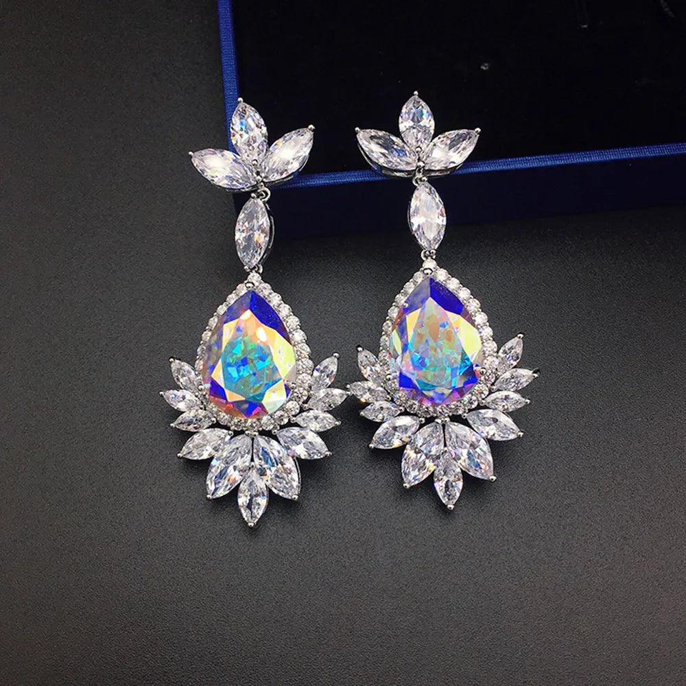 Boucles d'oreilles pendantes de luxe en cristal saphir bleu à motif floral pour femme