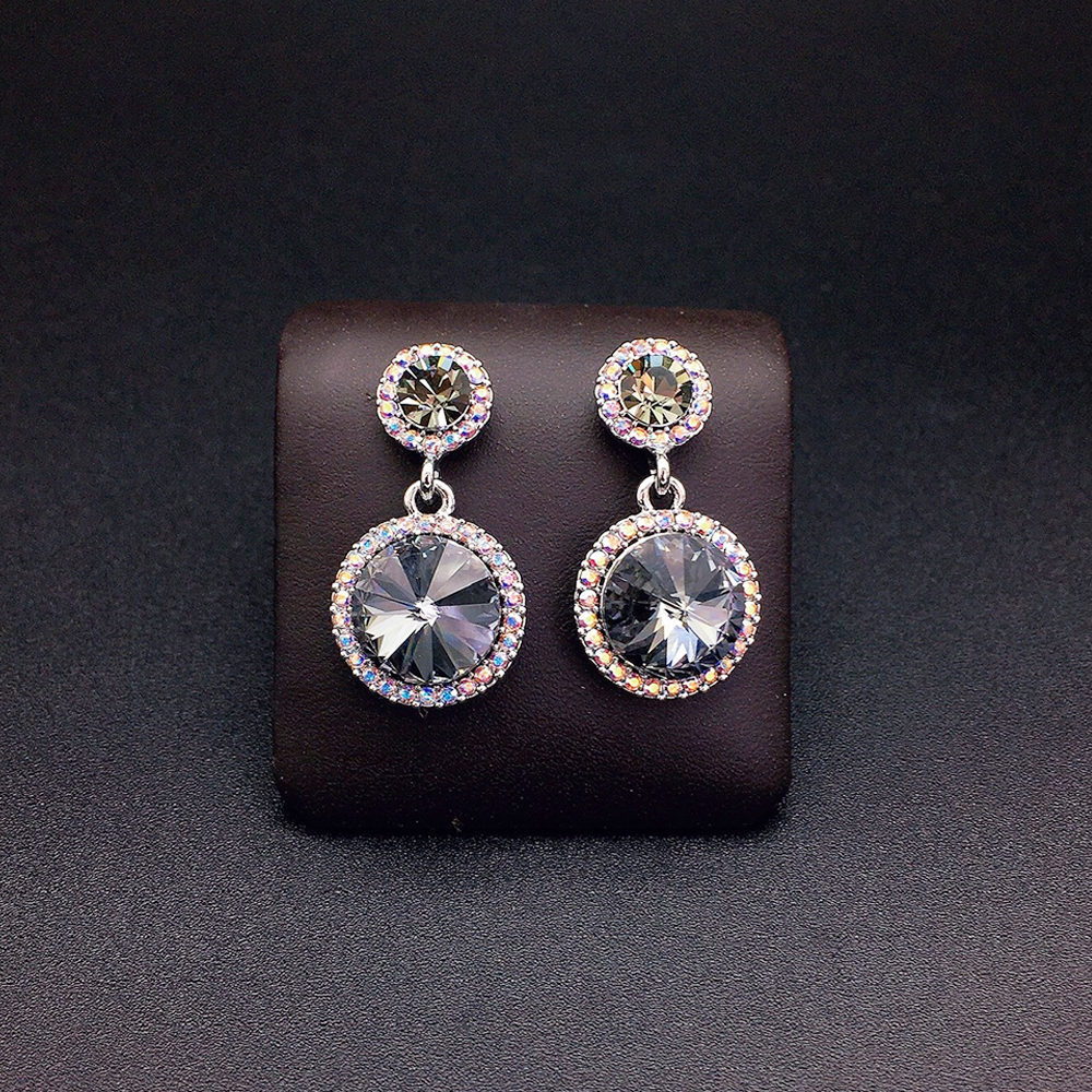 Chic Green Gemstone Look Earrings for Daily Wear