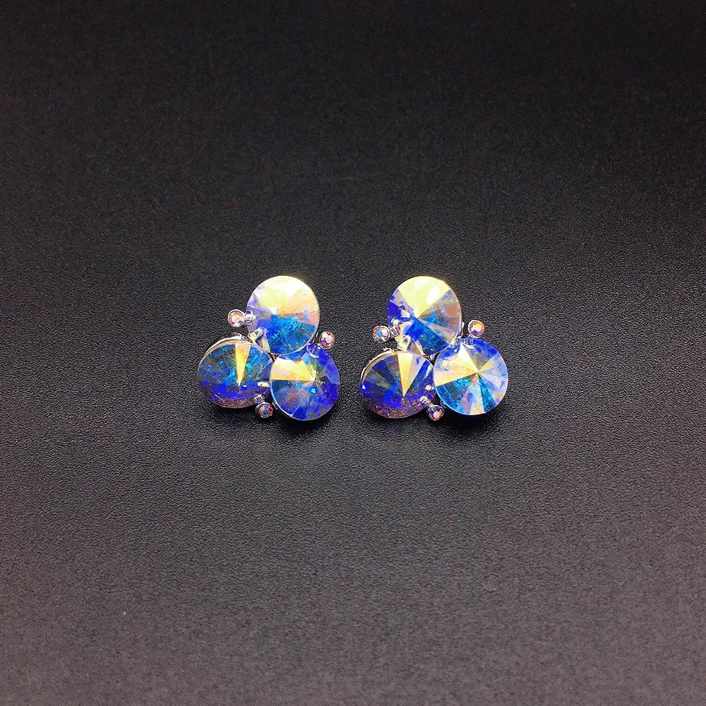 Boucles d'oreilles chic bleues à trois cristaux pour femme