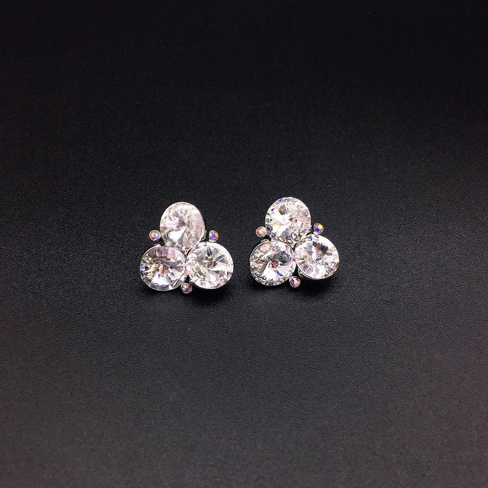 Boucles d'oreilles chic bleues à trois cristaux pour femme