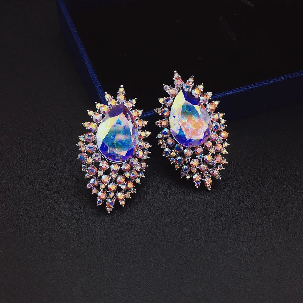 Boucles d'oreilles de luxe en cristal bleu roi avec halo céleste