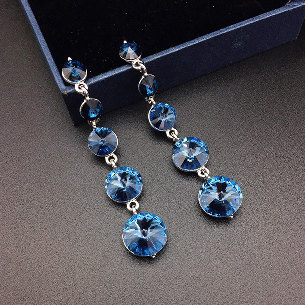 Elegant Emerald Green Graduated Crystal Drop Earrings for Women