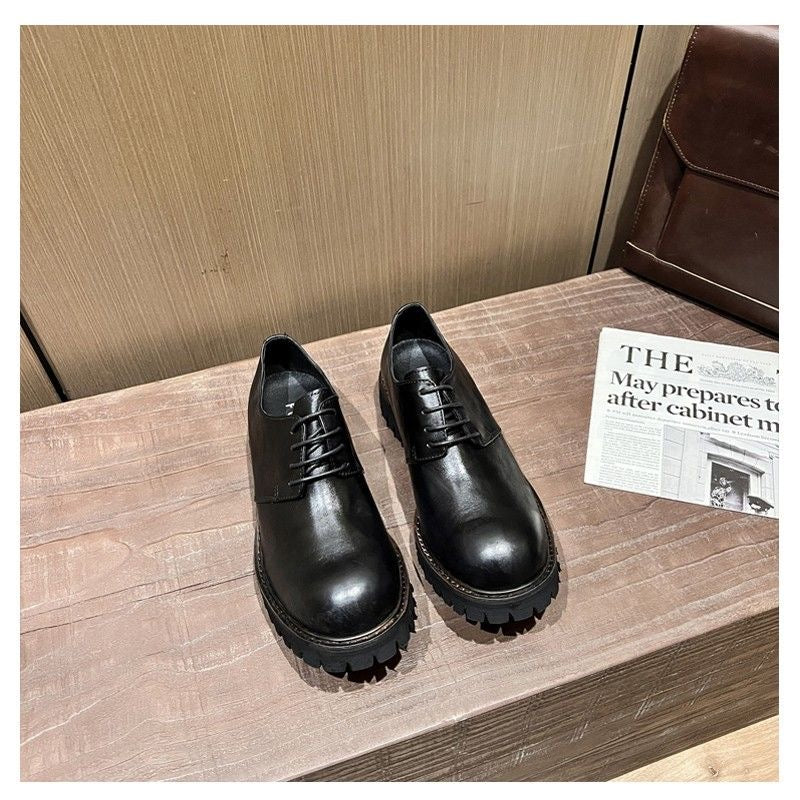 Brown fashionable lace up men's casual shoes