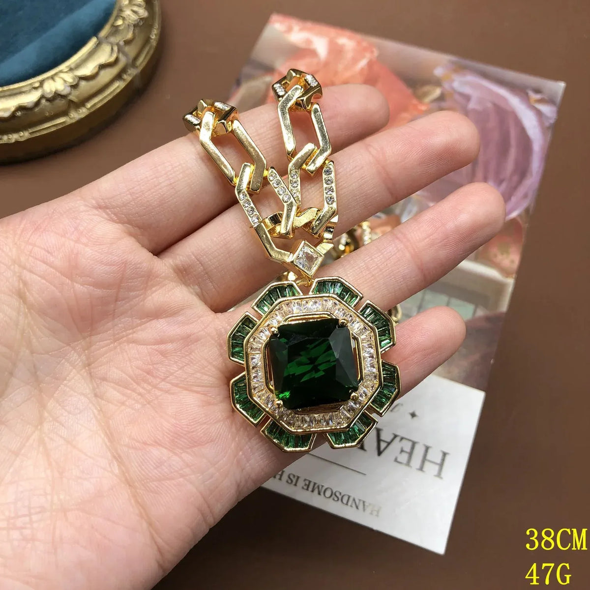 Collier à pampille noire personnalisé