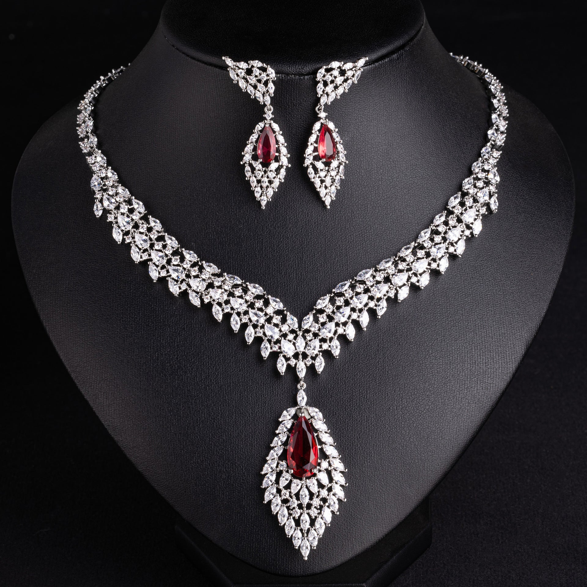 Luxury Zircon Wings Earrings Necklace Set