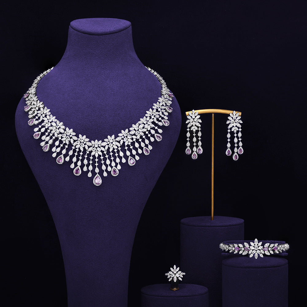 Parure de bijoux de mariée à pompon émeraude – Collection de luxe d'exception