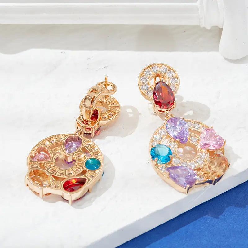 Boucles d'oreilles en opale plaqué or avec pierres précieuses colorées et mode