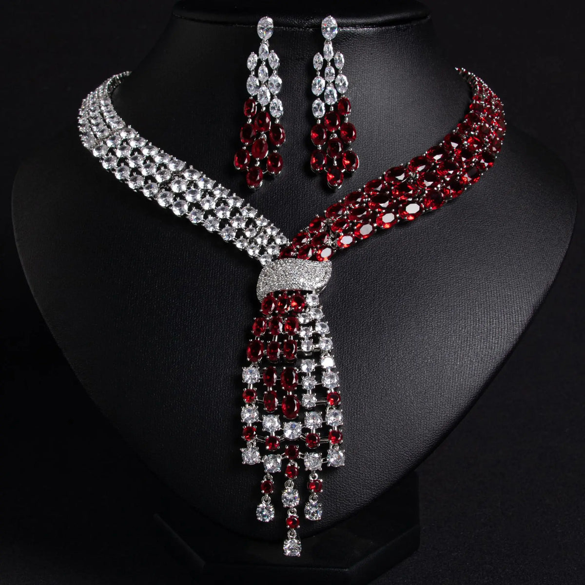 Luxury Emerald Green Crystal Tassel Necklace and Earrings Jewelry Set for Women
