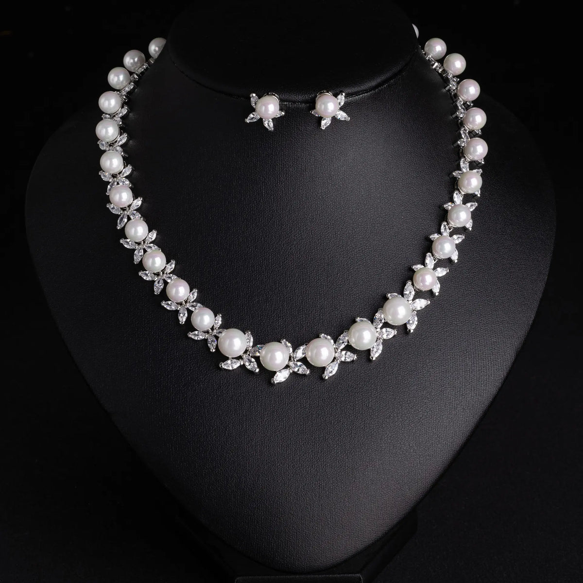 Luxury Gold Pearl Jewelry Set – Sparkling Crystal Necklace Earrings Bracelet