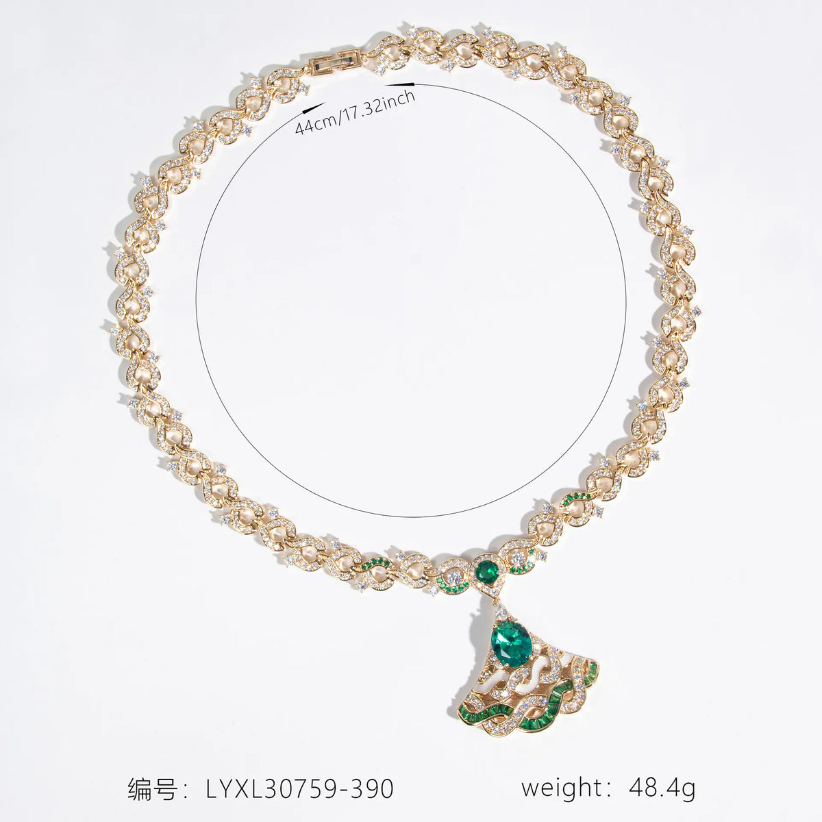 Collier pendentif de luxe en cristal émeraude pour femme
