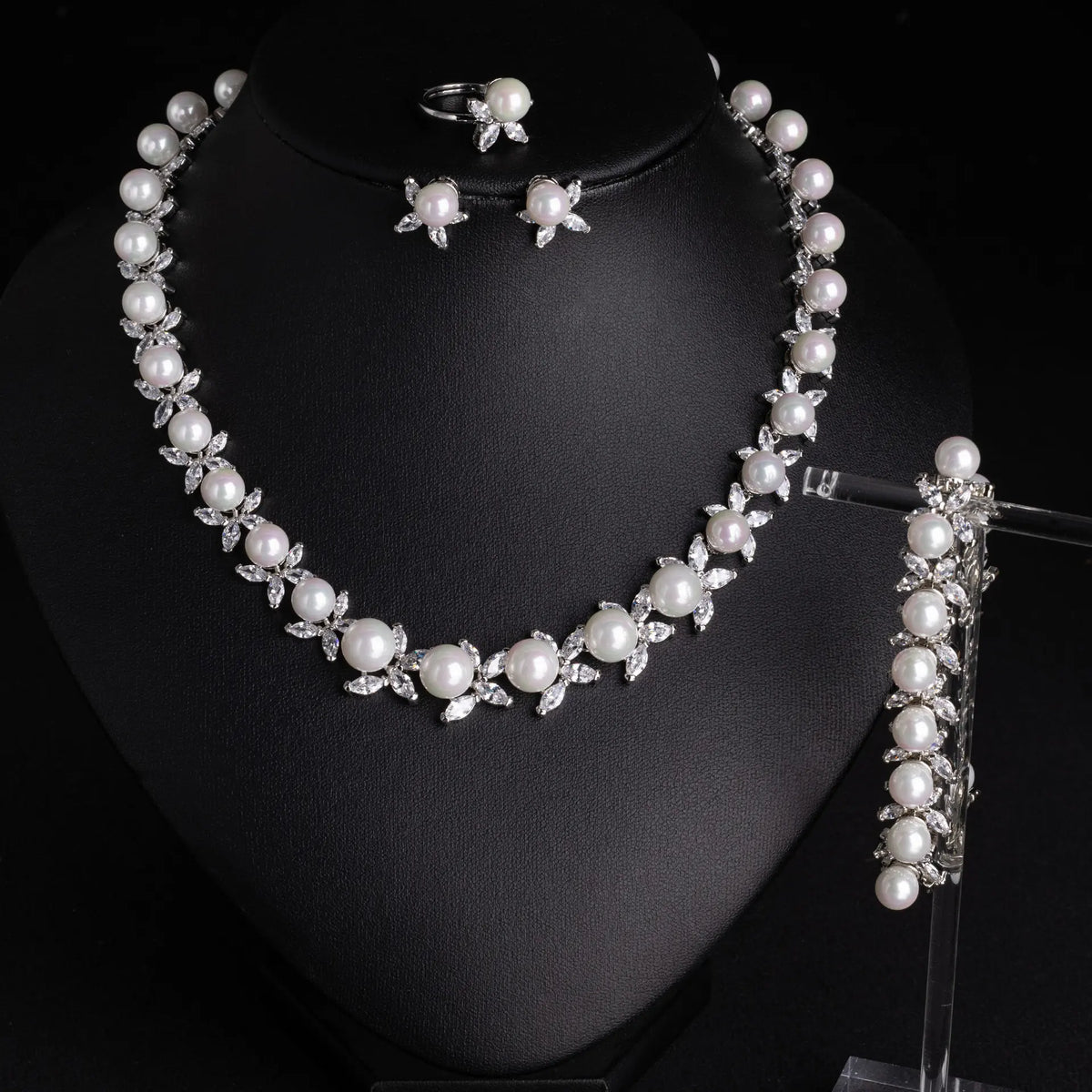 Luxury Gold Pearl Jewelry Set – Sparkling Crystal Necklace Earrings Bracelet