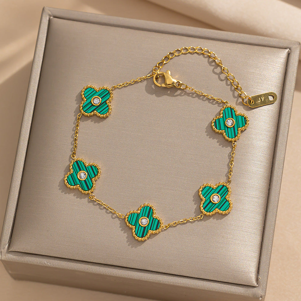 Fashion Lucky Clover Diamond Collection