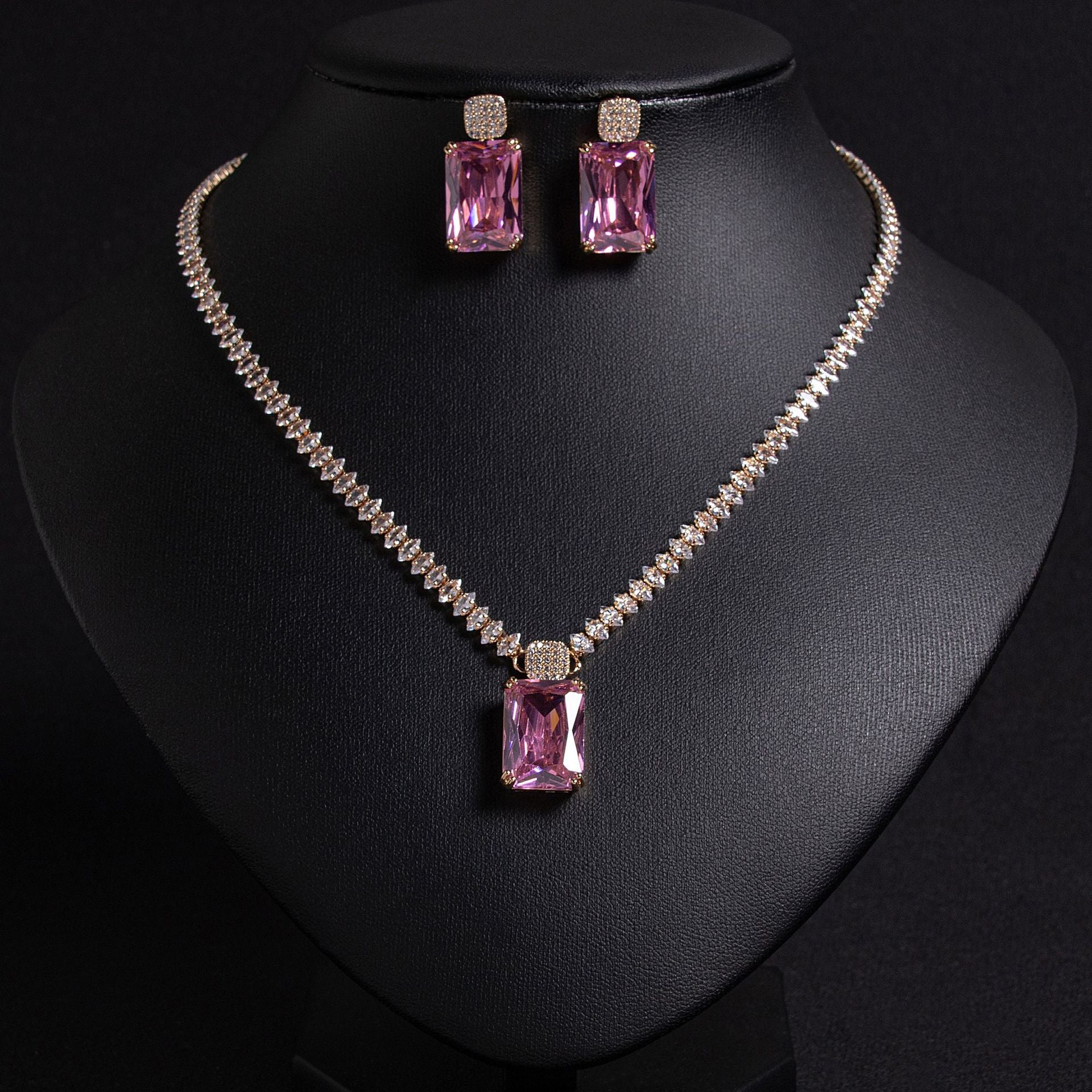 Luxury Emerald Green Rectangular Gemstone Necklace Set for Women – Matching Drop Earrings