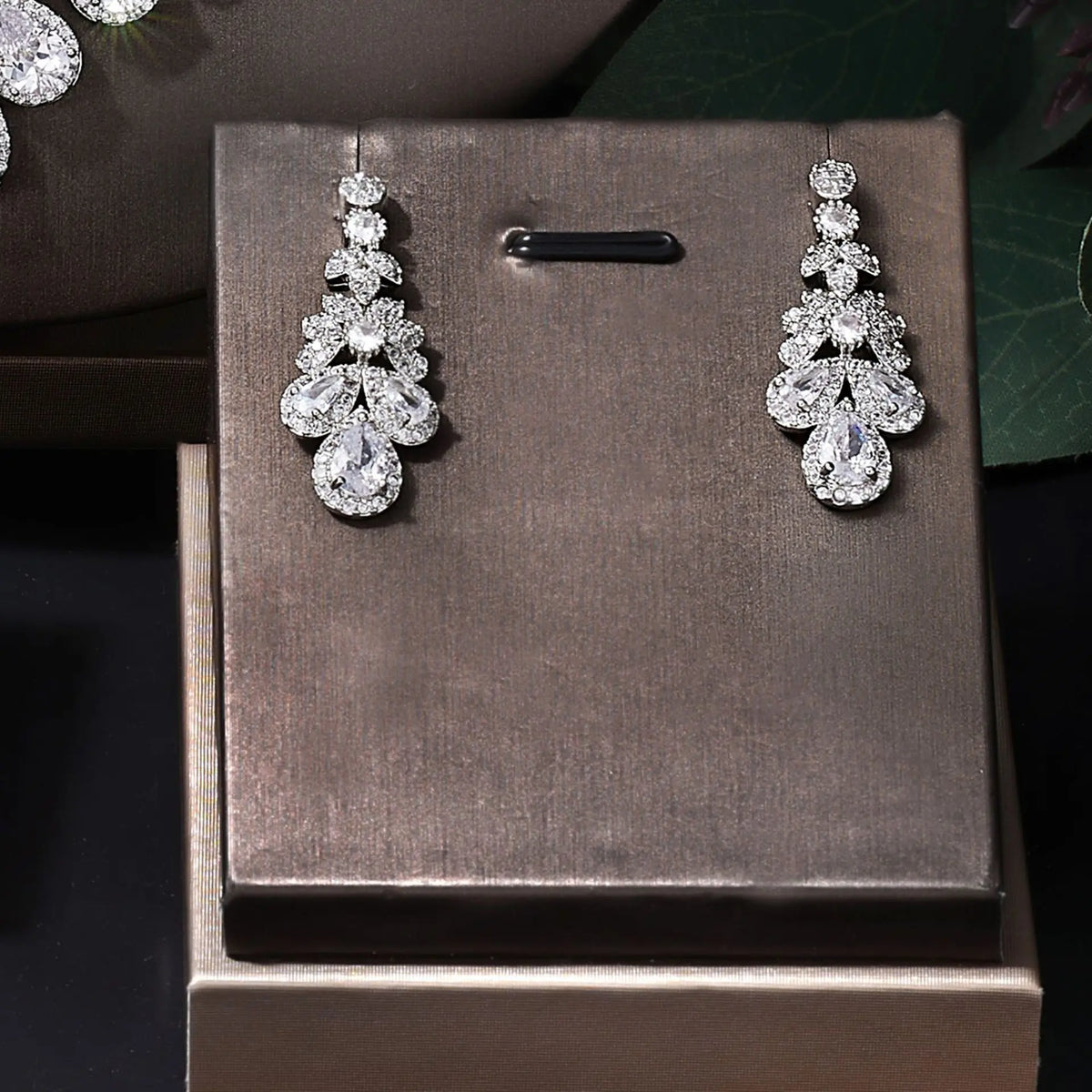Parure de luxe émeraude – Collection Mariage et Soirée