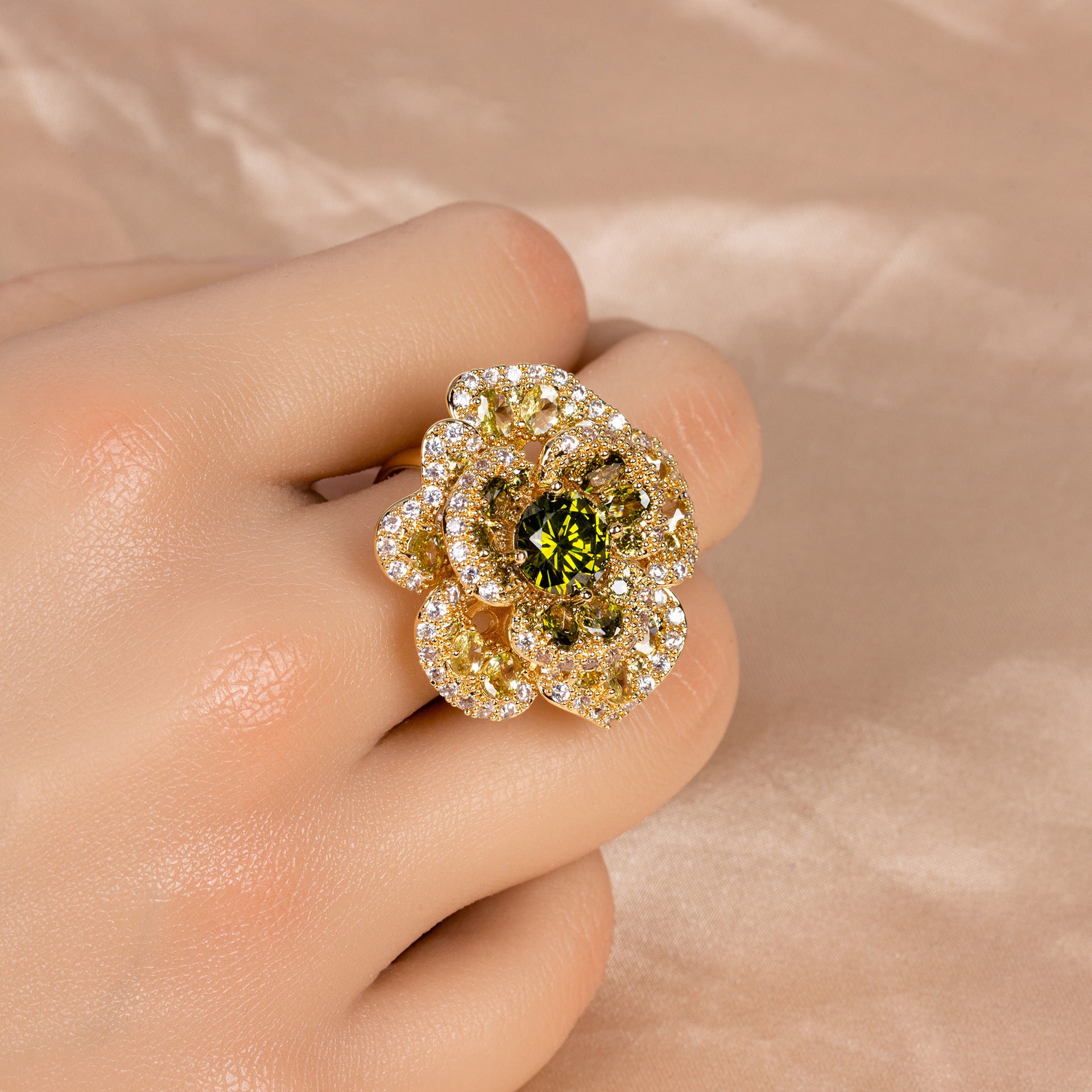 Luxury Red Orange Crystal Flower Ring for Women
