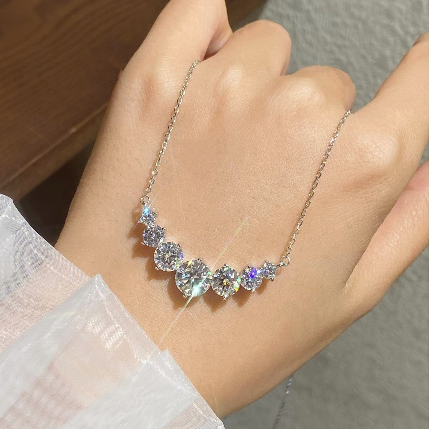 Smiling face moissanite necklace