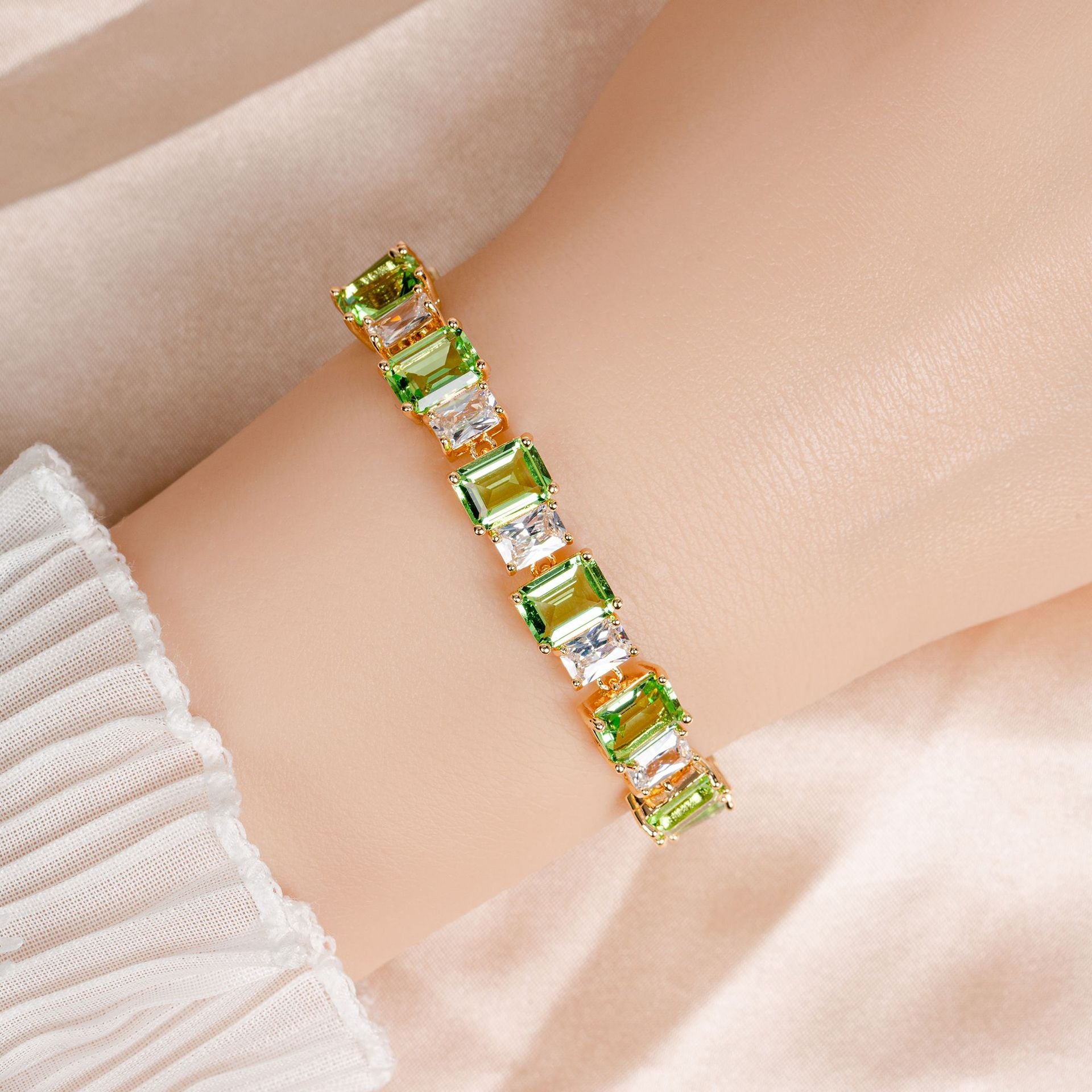 Luxury Ruby Rectangle Bracelet – Sparkling Crystal Jewelry for Women